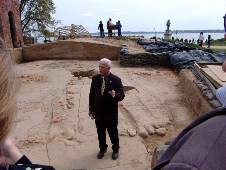 Archaeologist William Kelso addresses those assembled